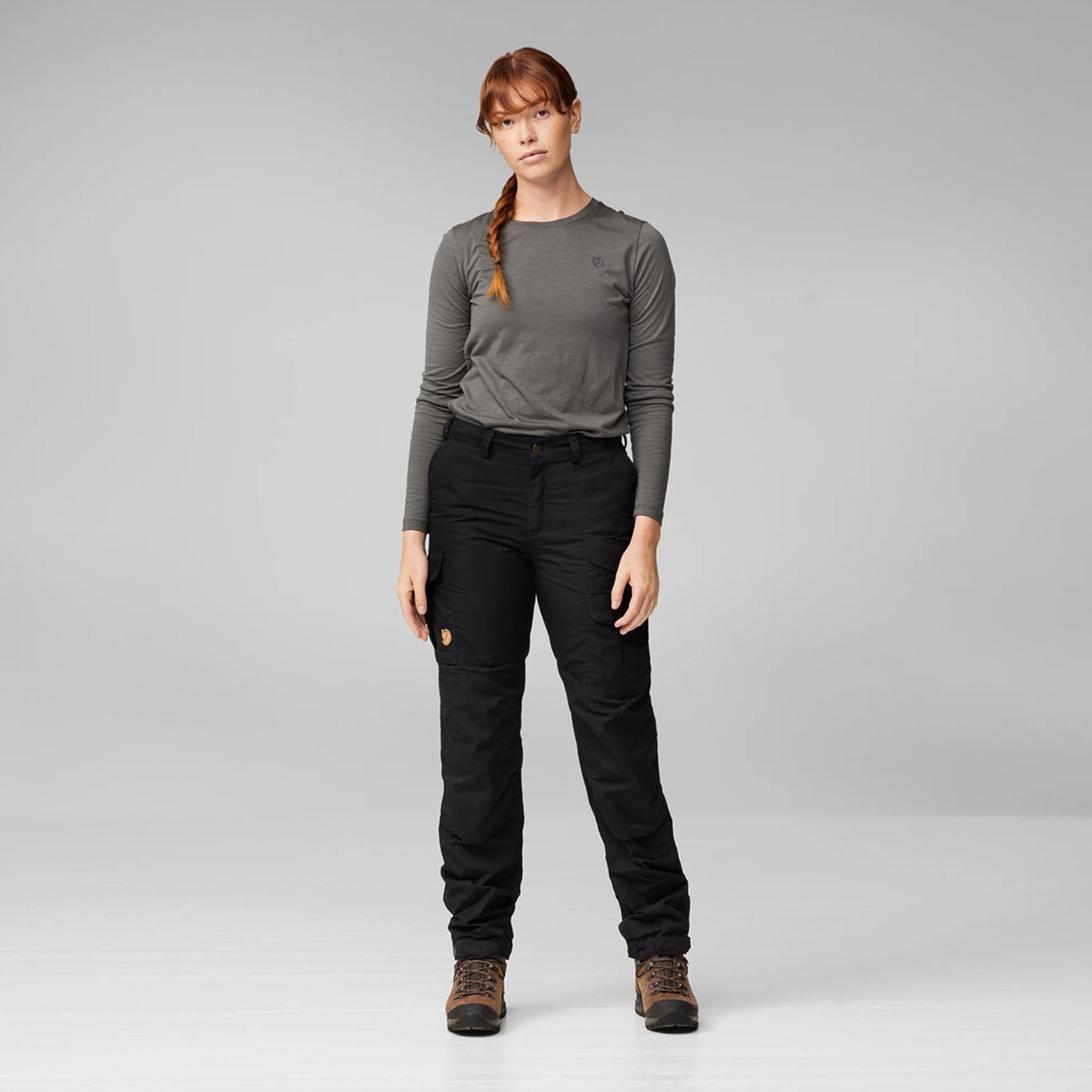 Fjallraven Womens Vidda Pro Trousers Short Dark Grey / Black - The Sporting Lodge