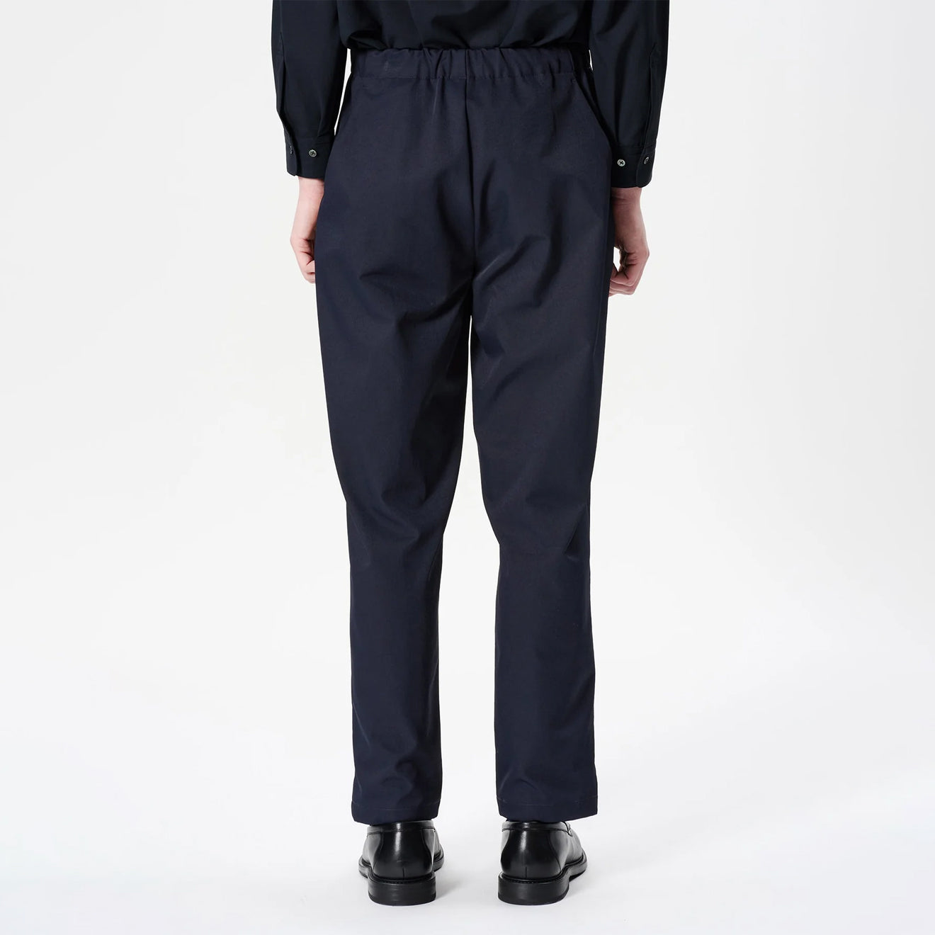 Goldwin One Tuck Tapered Stretch Pants Ivory