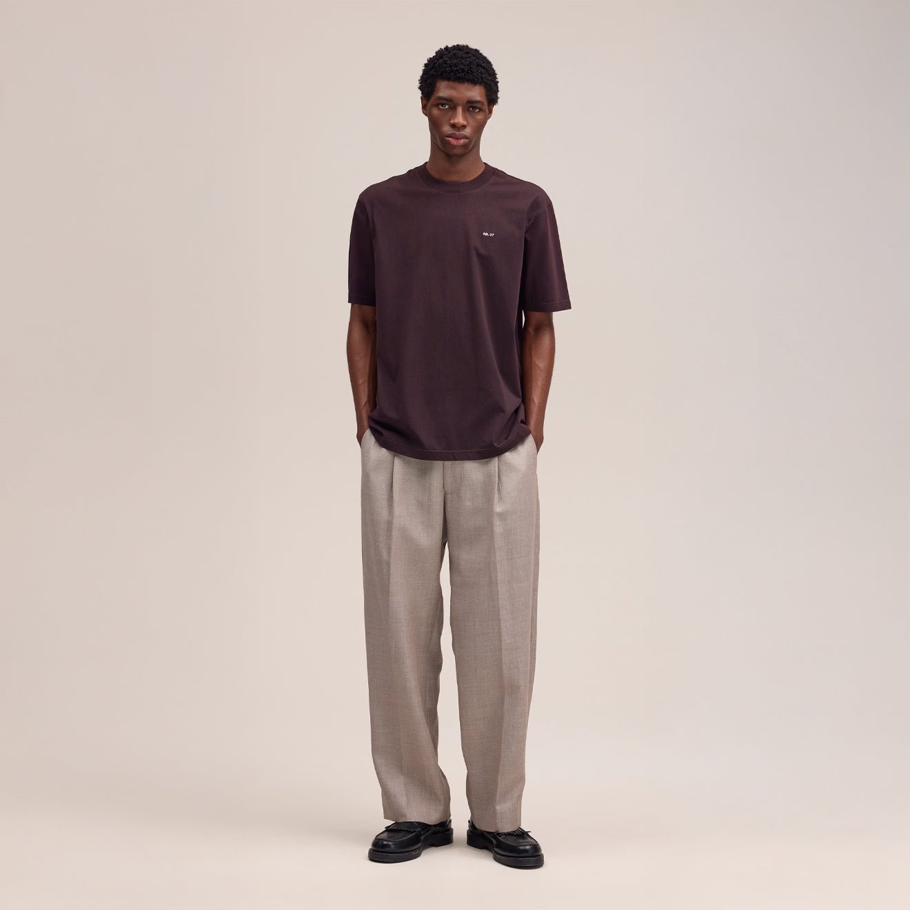 NN07 Adam Tee Deep Truffle