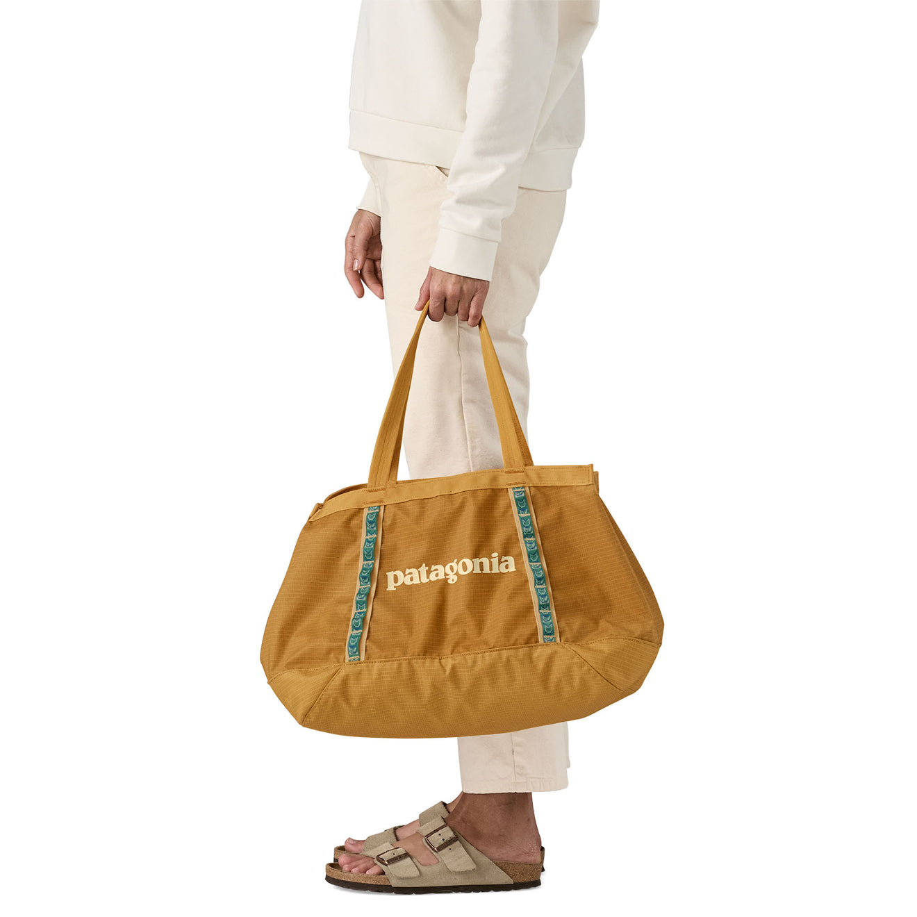 Patagonia Black Hole Tote 25L Pufferfish Gold - The Sporting Lodge