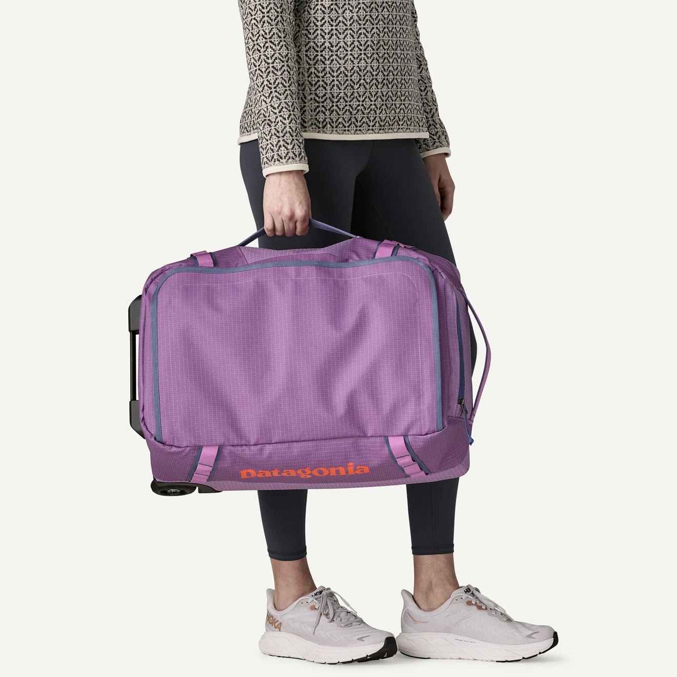 Patagonia Black Hole Wheeled Duffel 40L Brisk Purple