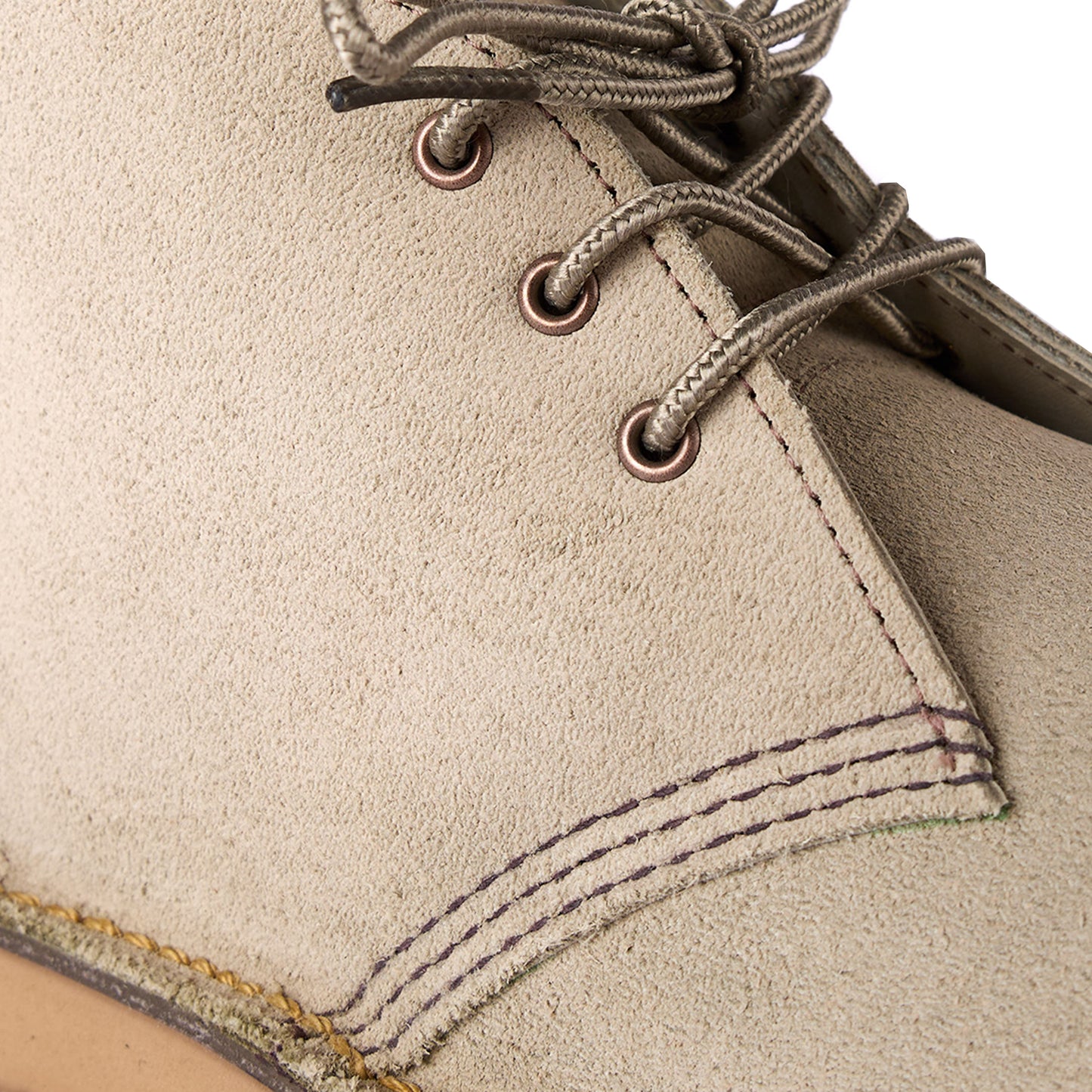 Red Wing Weekender Chukka White Sand Mohave - The Sporting Lodge
