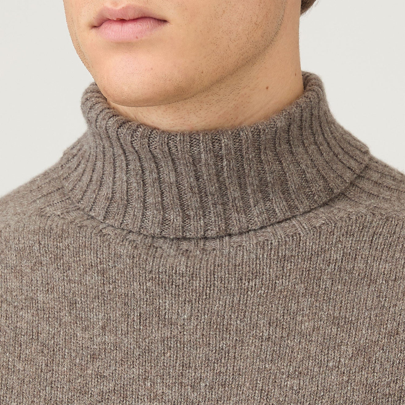 Sunspel Roll Neck Sweater Bark - The Sporting Lodge