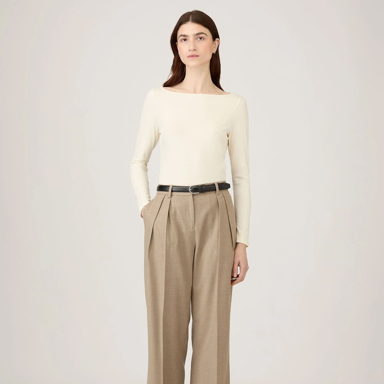 Sunspel Womens Slash Neck L/S Top Ecru