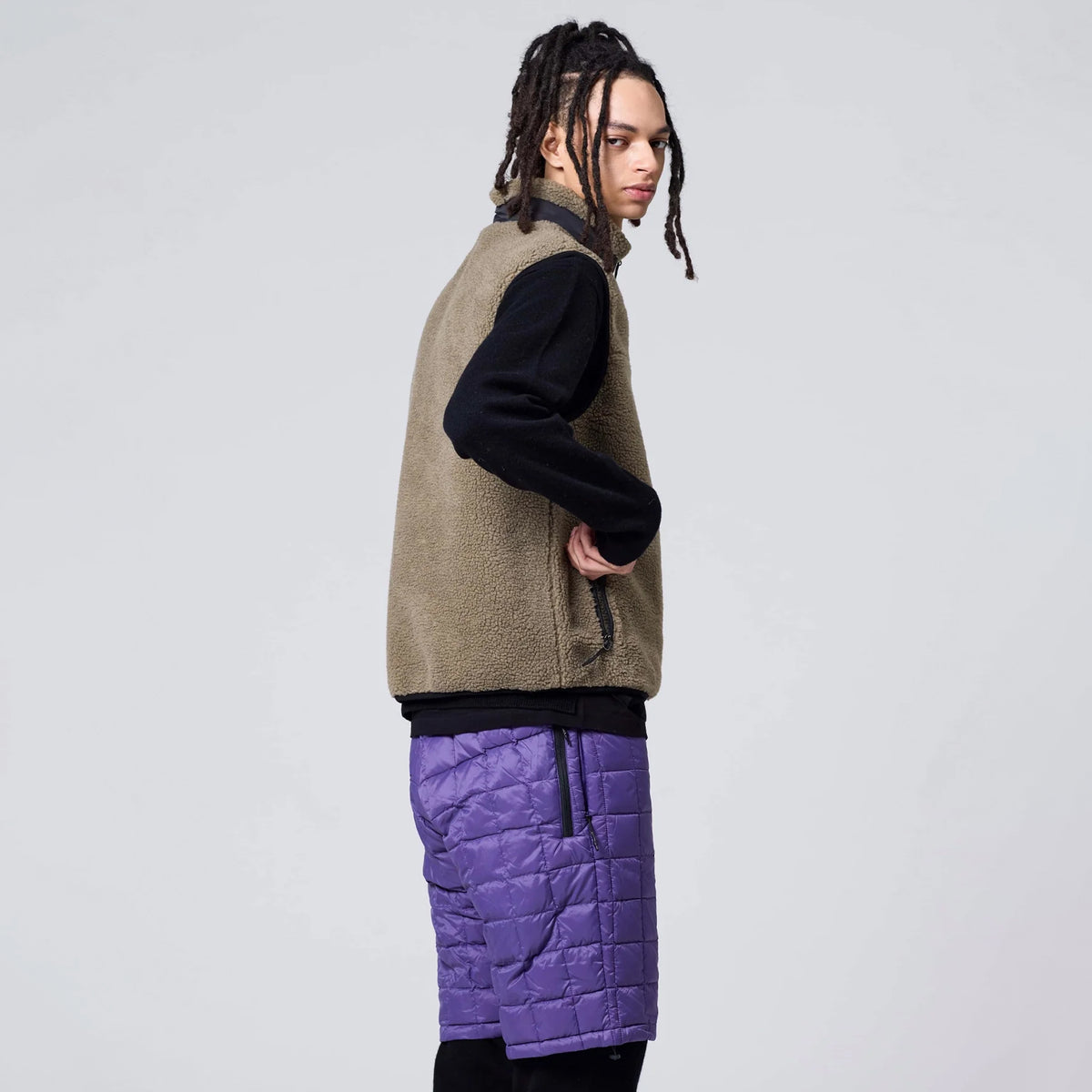 Taion Mountain W-Zip Boa Hi Neck Vest Dark Beige / Black