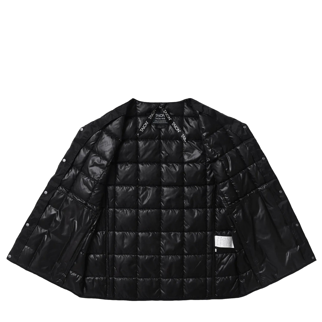 Taion V Neck Button Down Jacket Black - The Sporting Lodge
