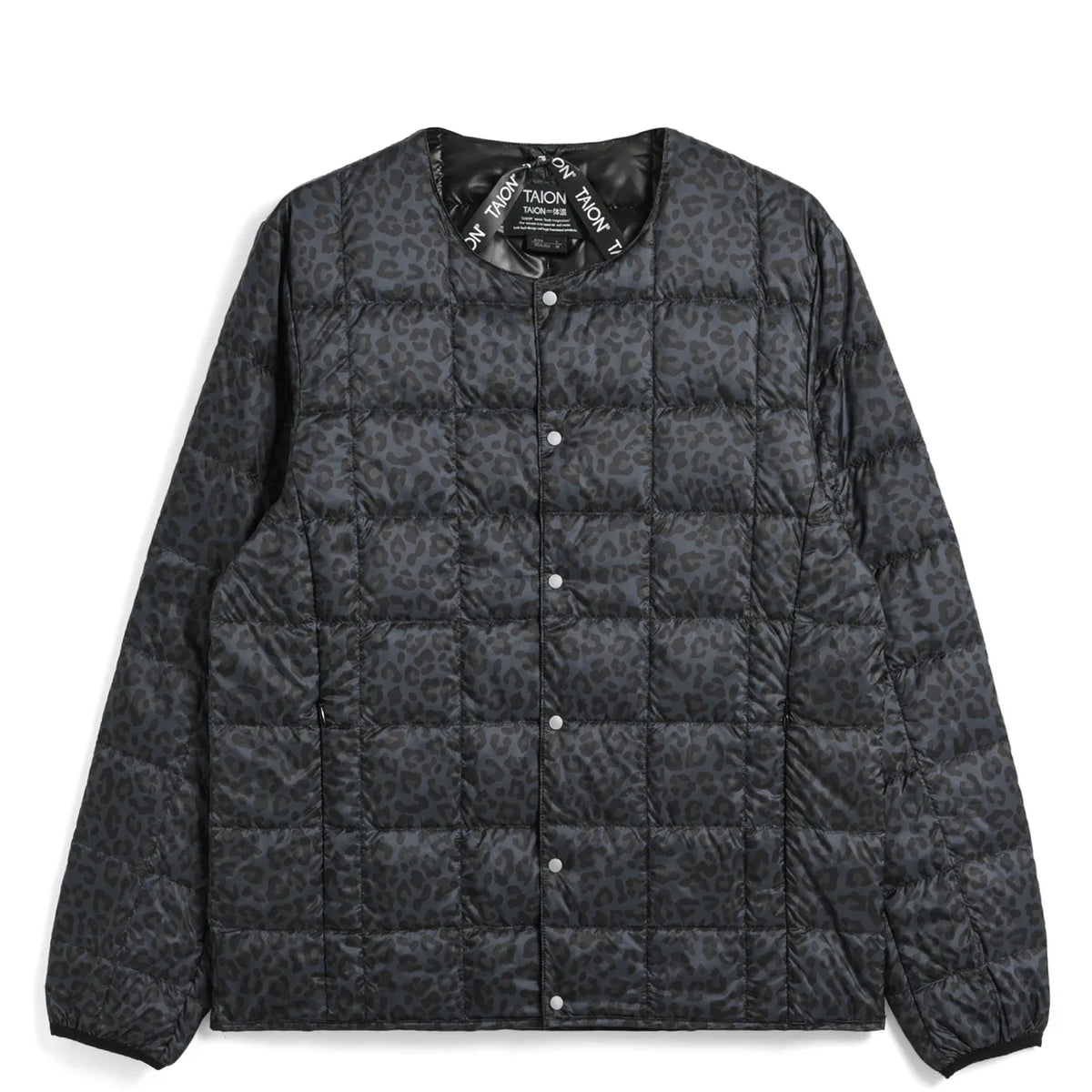 Taion Womens Crewneck Button Down Jacket Black Leopard
