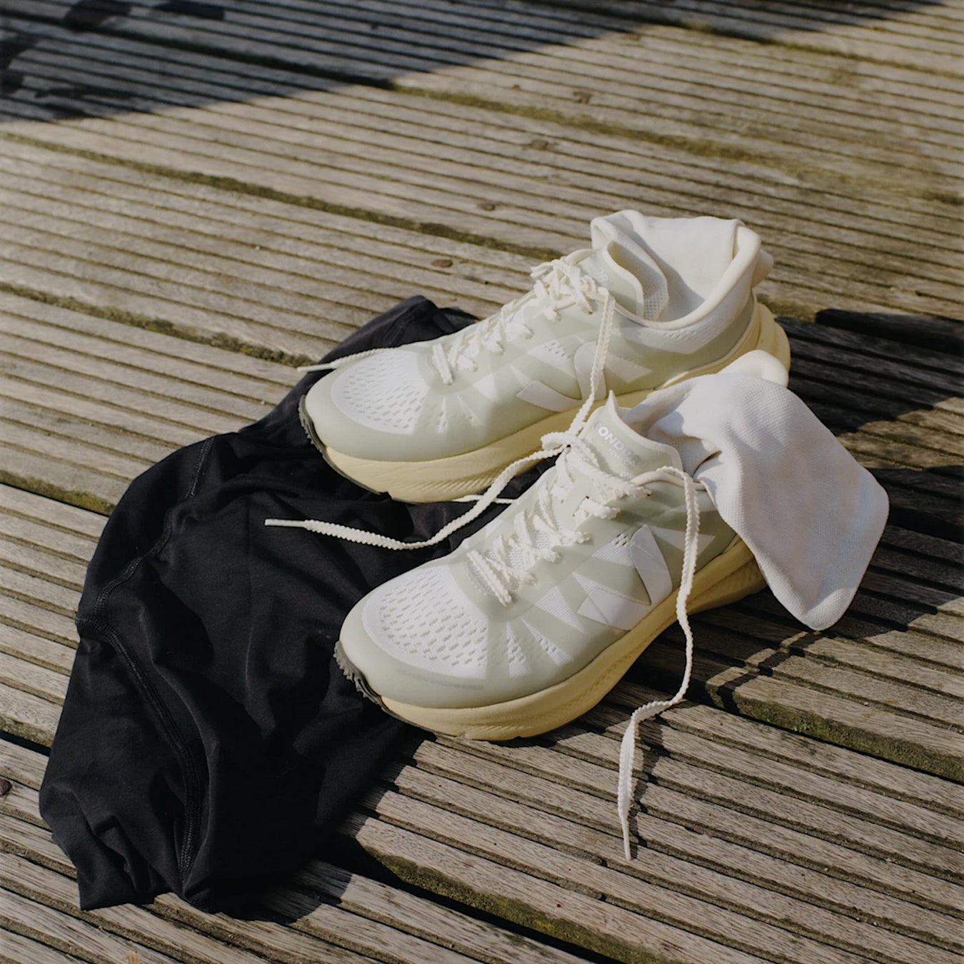 Veja Womens Condor 3 Advanced Engineered Mesh Trainer Full-White