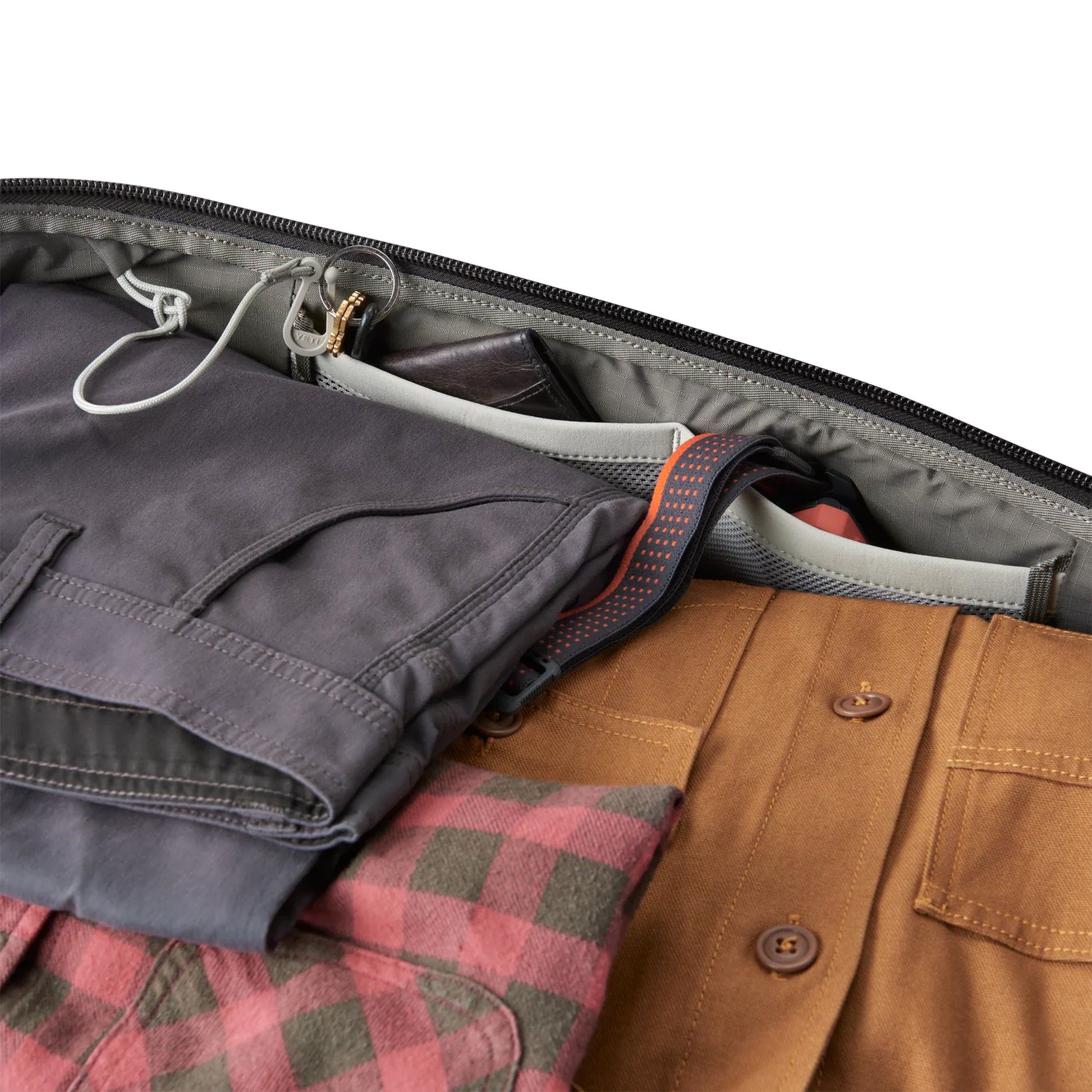 YETI Crossroads 60L Duffel Black - The Sporting Lodge