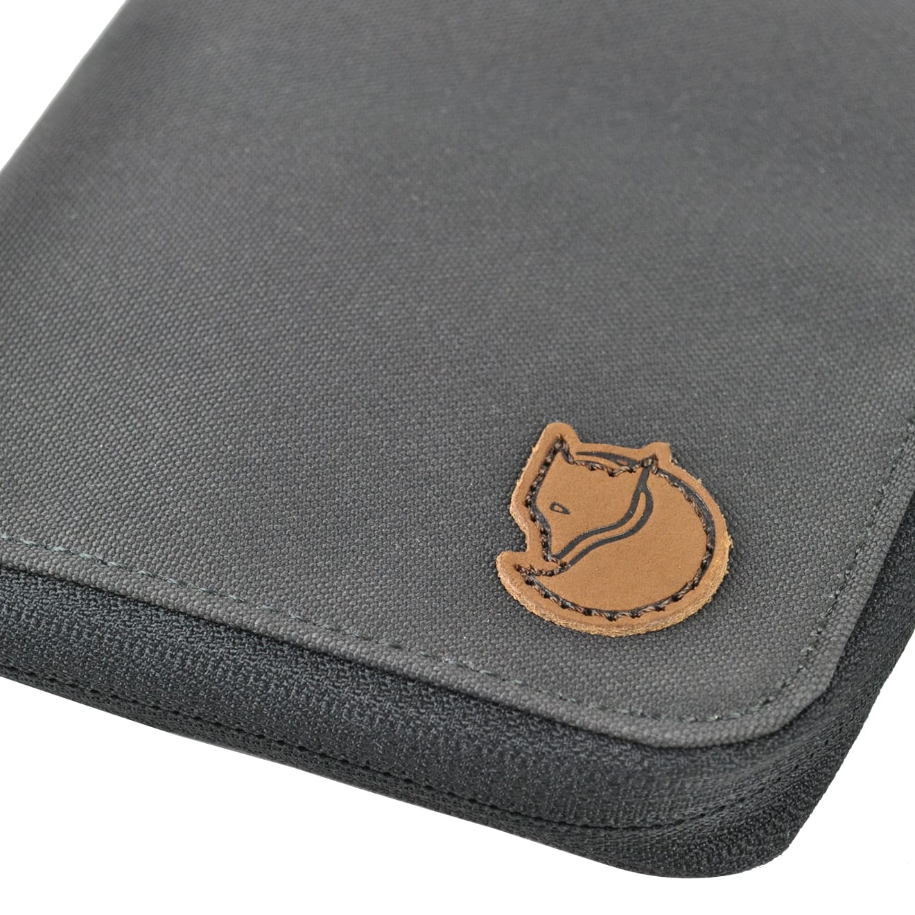 Fjallraven Passport Wallet Dark Grey - The Sporting Lodge