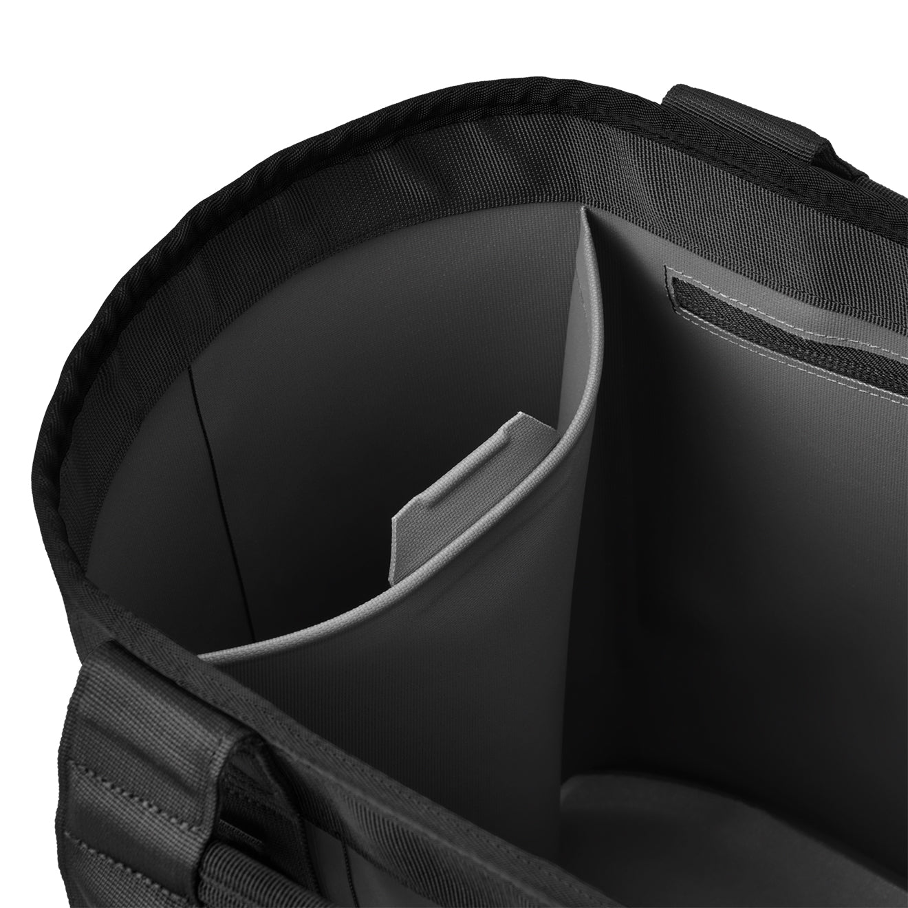 YETI Camino 35L Carryall Black - The Sporting Lodge