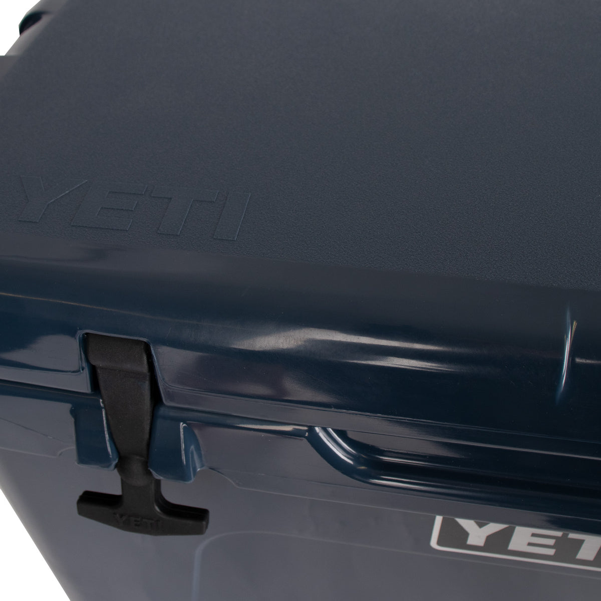 YETI Tundra 45 Cooler Navy - The Sporting Lodge